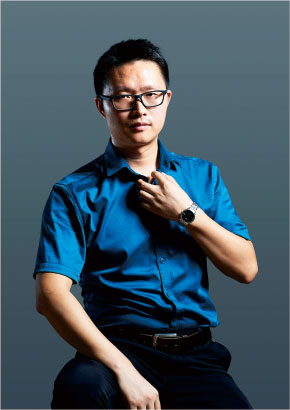 漢風(fēng)廣告設(shè)計創(chuàng)始人兼品牌總監(jiān)熊良